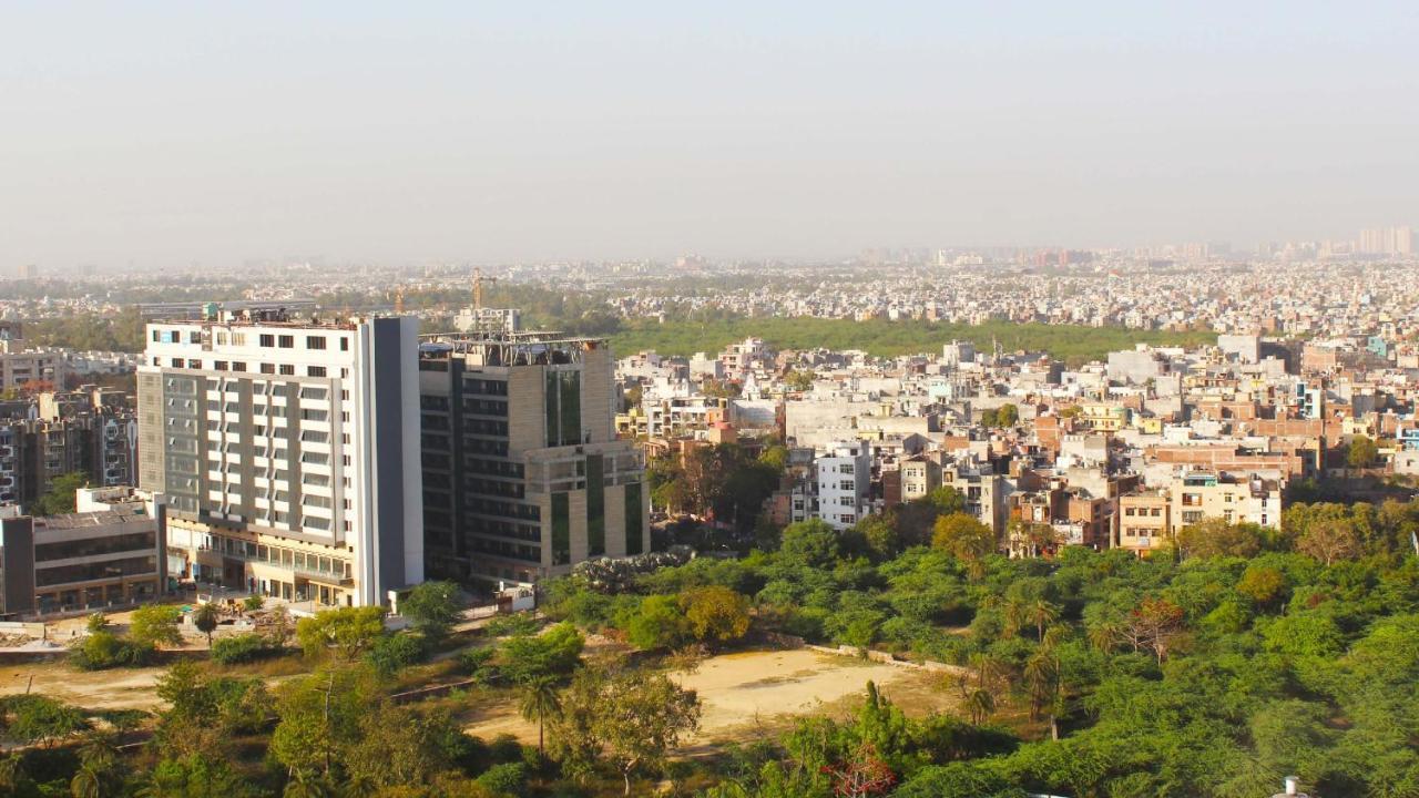 Holiday Inn New Delhi Mayur Vihar Noida By Ihg Exterior foto View of Noida