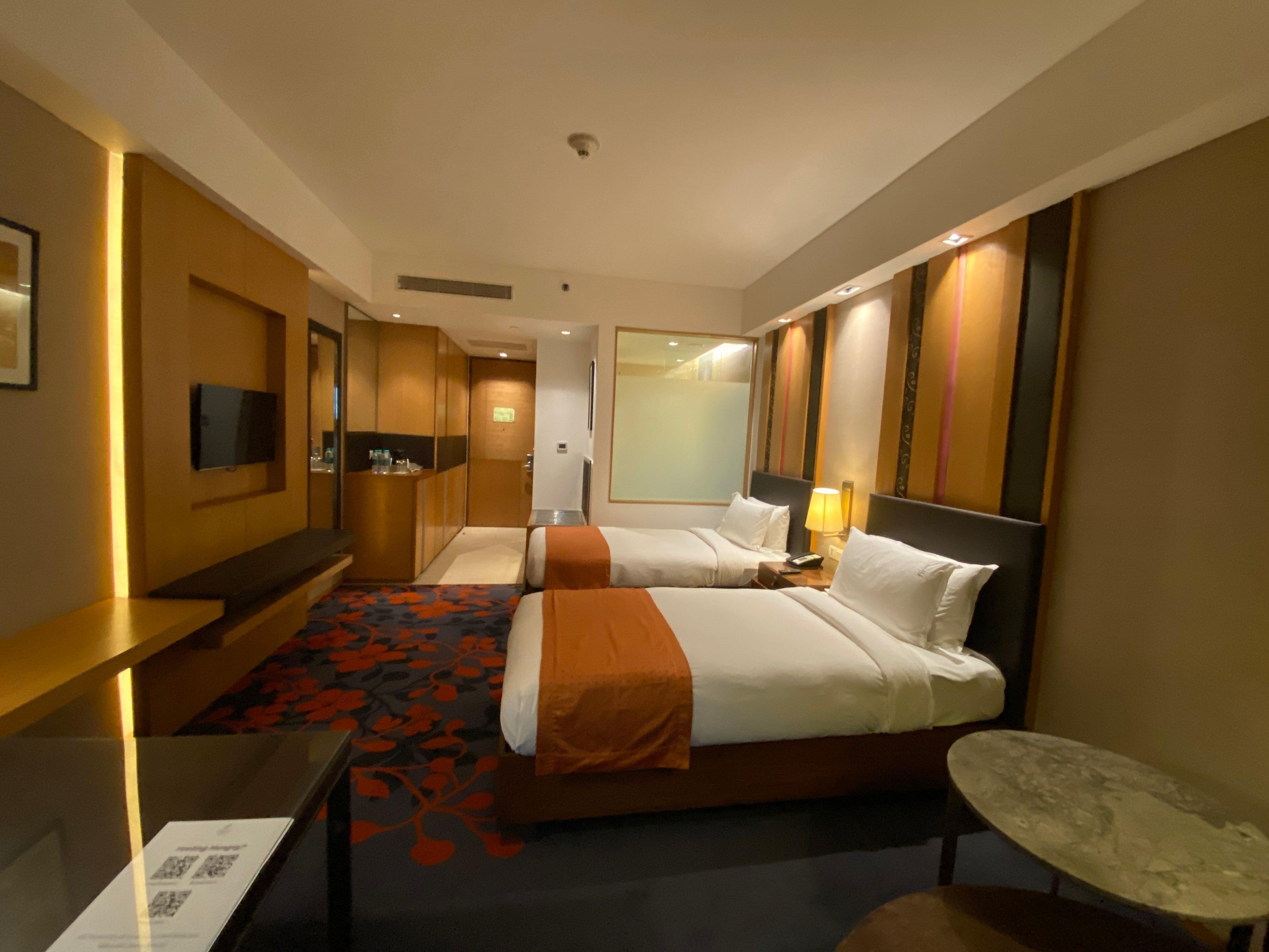 Holiday Inn New Delhi Mayur Vihar Noida By Ihg Exterior foto Deluxe room