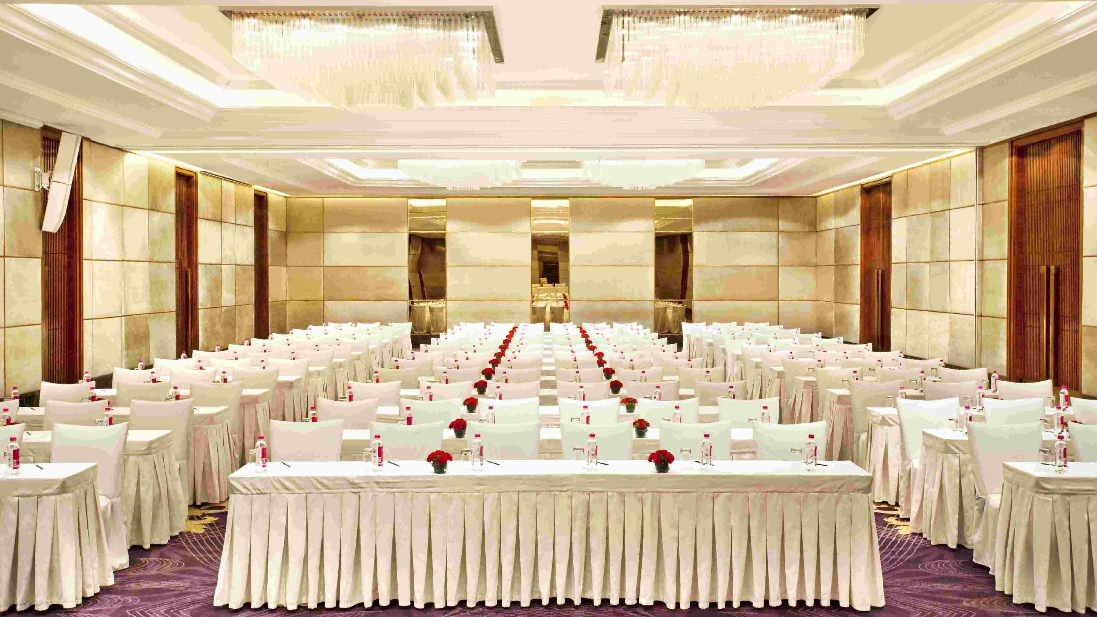 Holiday Inn New Delhi Mayur Vihar Noida By Ihg Exterior foto The Grand Ballroom